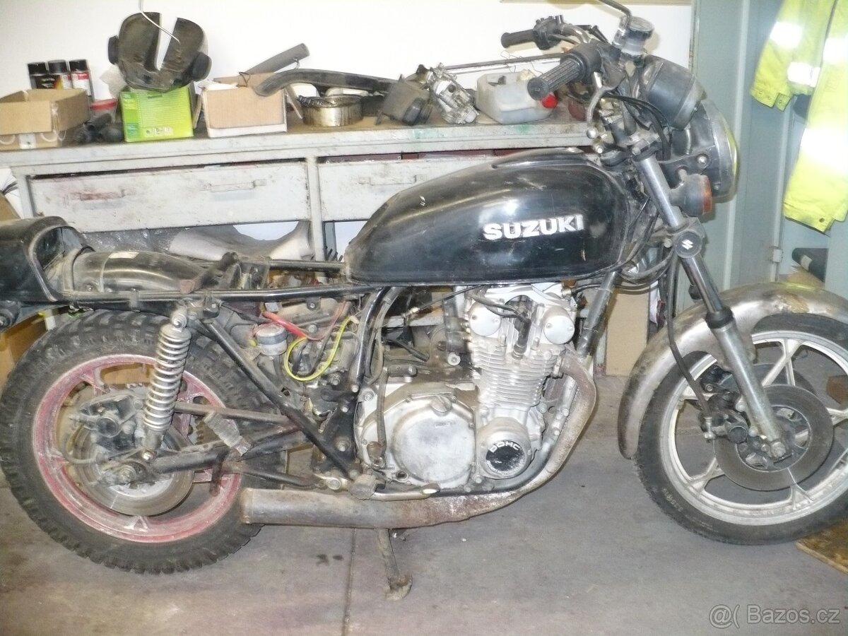 suzuki 550 GS