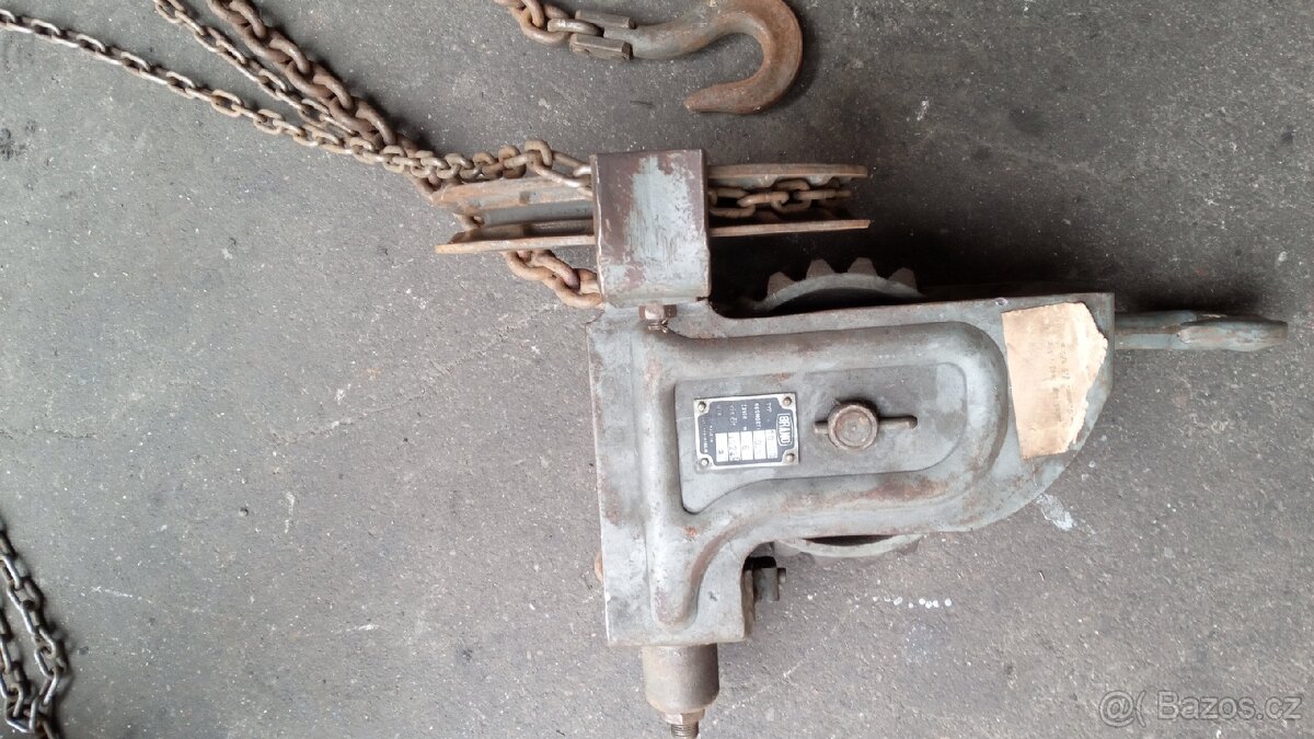 Řetězový kladkostroj 0,5 t Brano