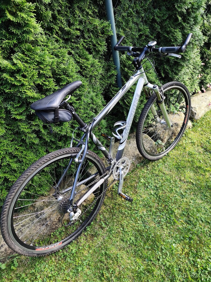 Trekove Kolo značky Maxbike pro dospělé