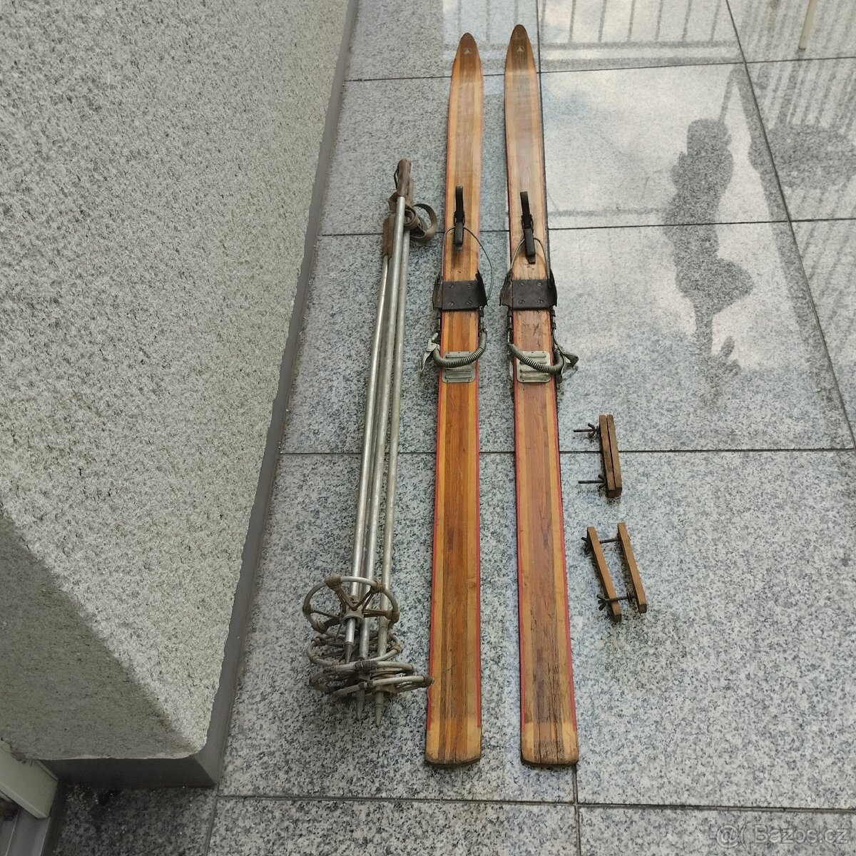 Lyže sjezdové Sport 190cm + hůlky