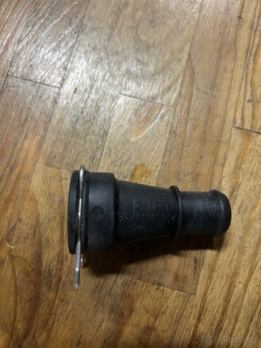 Audi A5 A4 3.0 TDi 176kw termostat originál