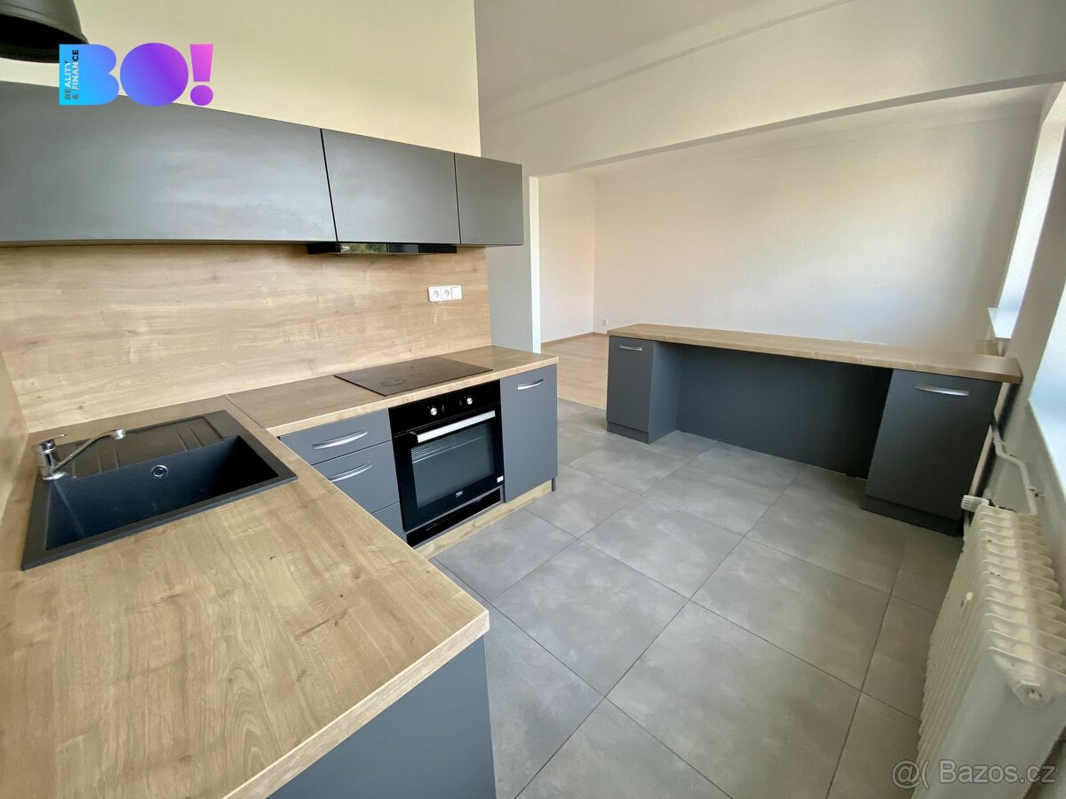 Pronájem bytu 1+kk, 38 m², ulice Urxova, Karviná