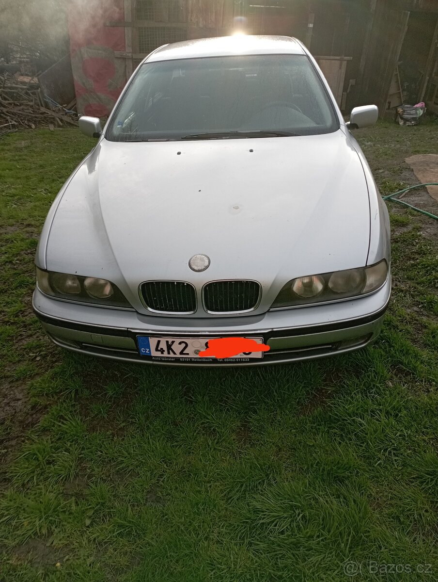BMW E39 523i, rv.1999