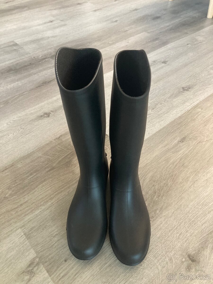 Prodám jezdecké boty,2x rajtky