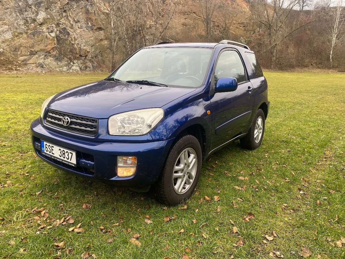 TOYOTA RAV4 1.8 i