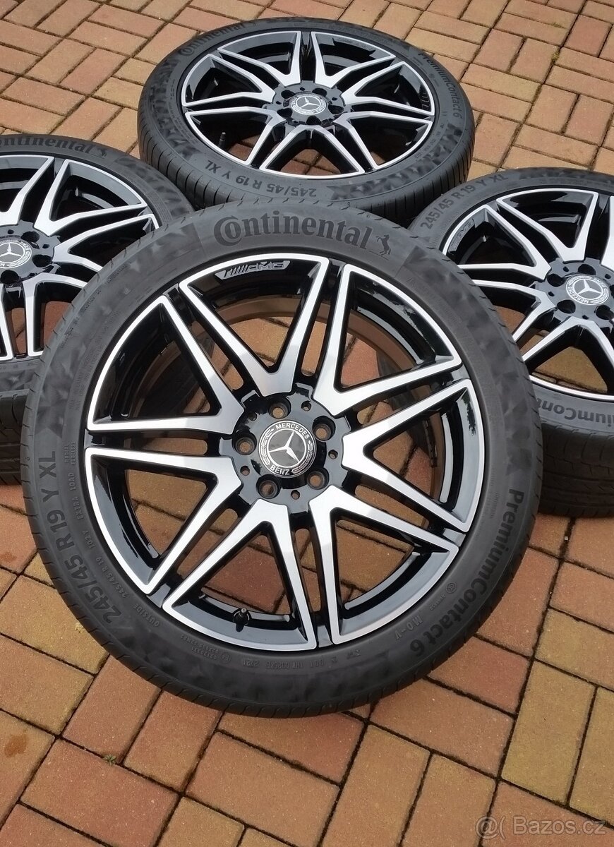 Letní sada MERCEDES V-Class AMG W447 5x112 R19 p. 245/45/19