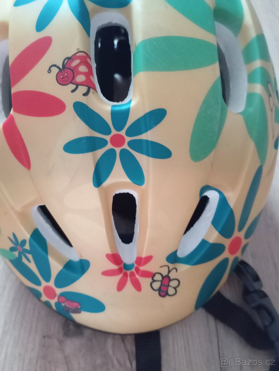 Dětská cyklistická přilba zn.Truly