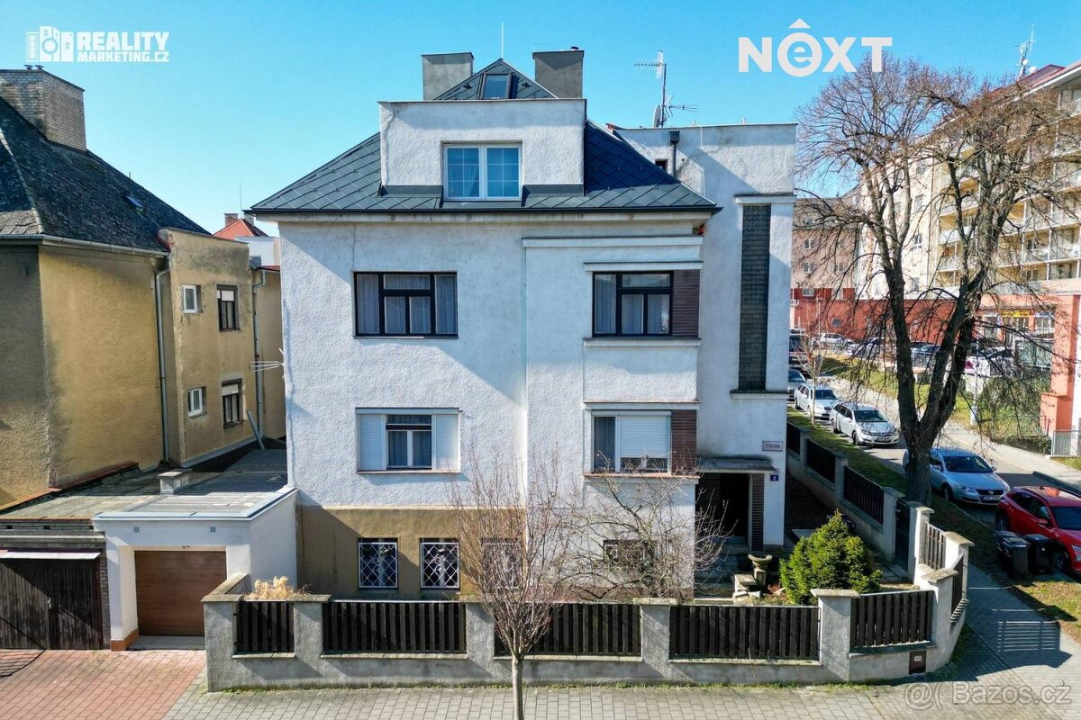 Prodej byt 4+kk, 151㎡