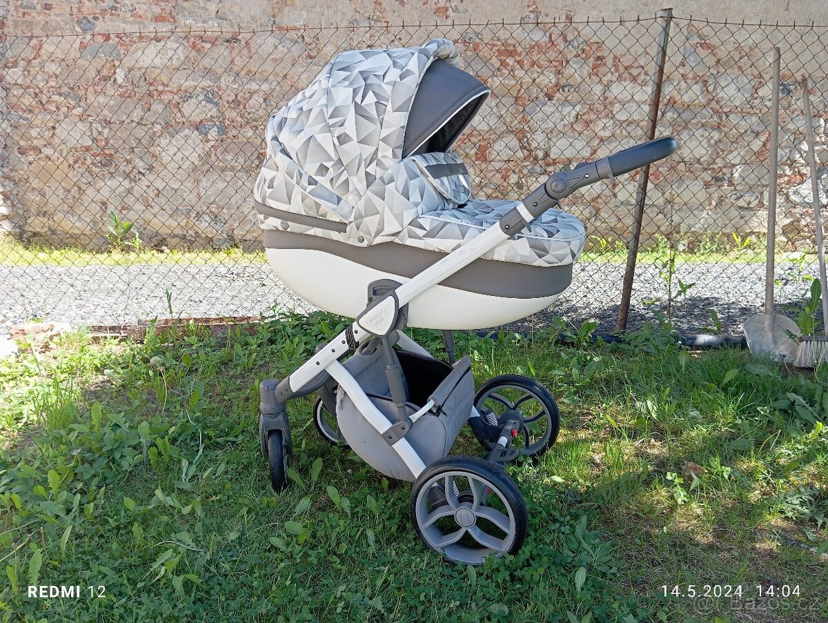 Kočárek Baby Merc Faster III