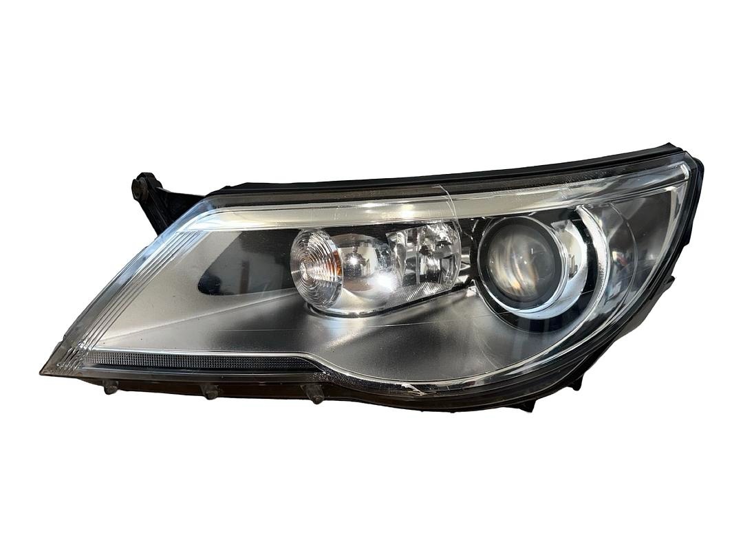 Levý xenon světlo světlomet 5N1941039R VW Tiguan 5N 2008