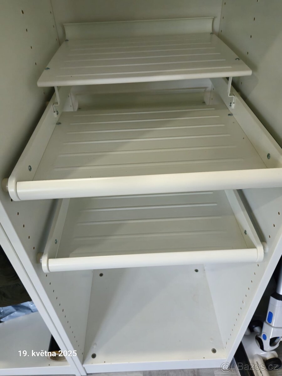 Ikea komplement 3x výsuvná police na boty