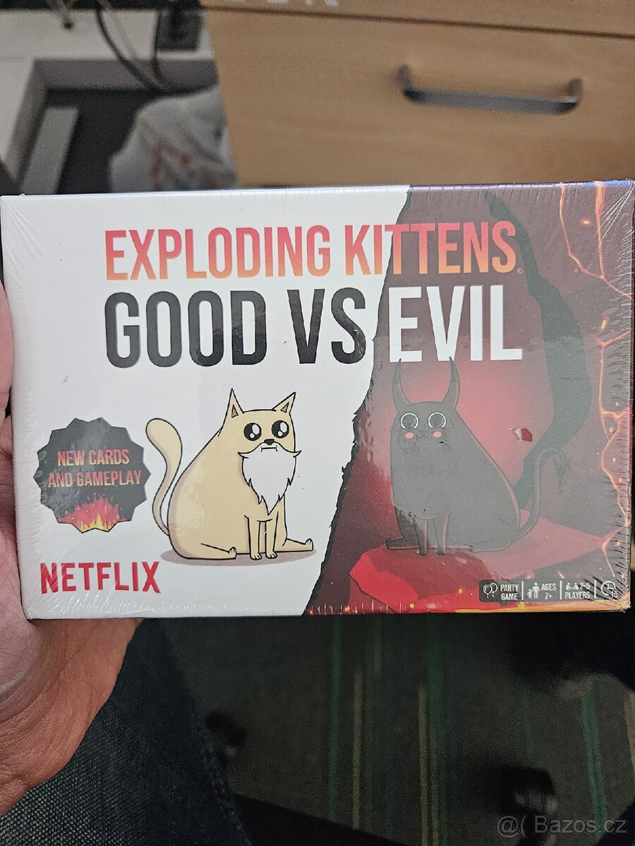 Exploding kittens Good vs Evil version