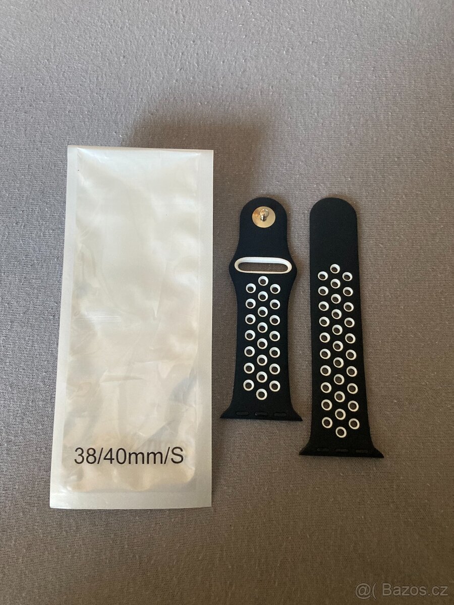 Černobílý pásek na Apple Watch