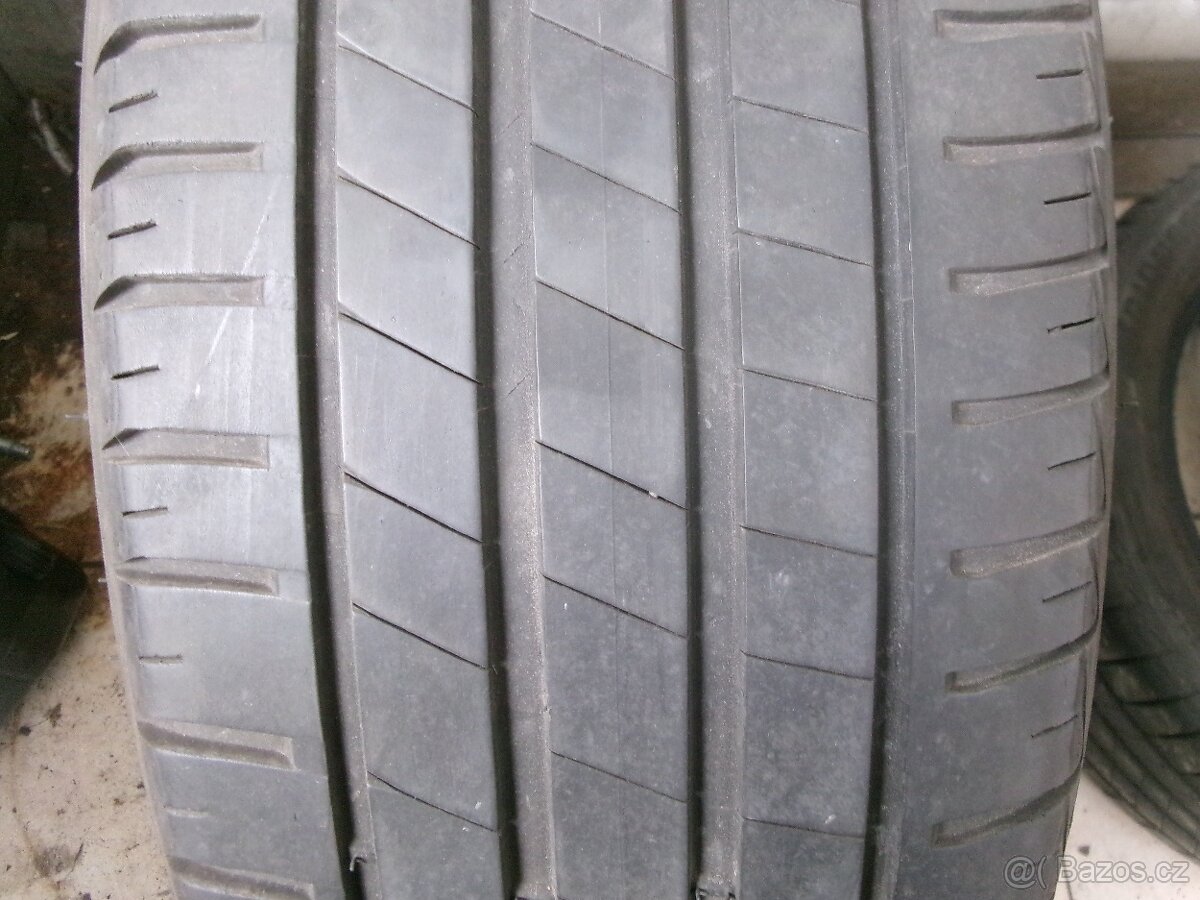 205/60 R16 BF GOODRICH (4,5mm) č.15747