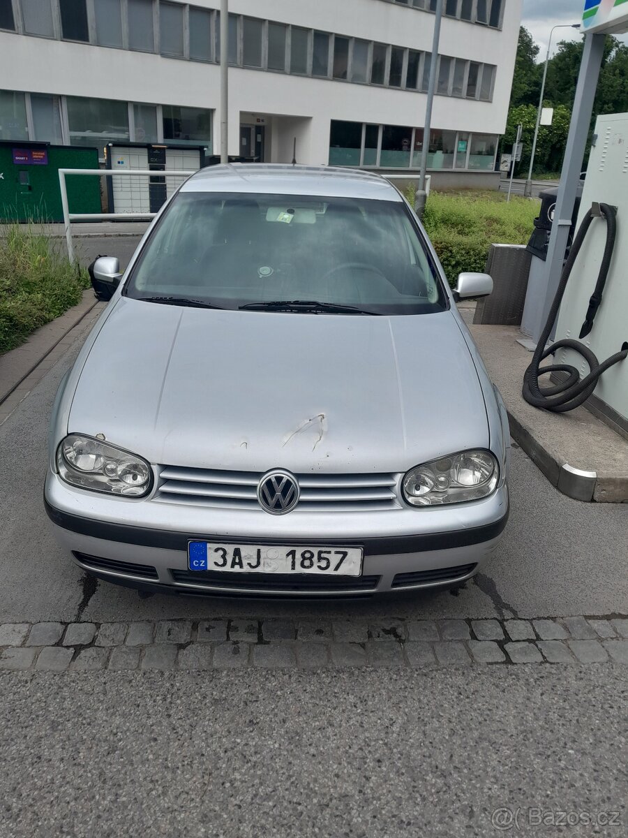 Prodám golf4 1.9tdi 85KW,auto plné pojízdné,rok výrobě 2001,