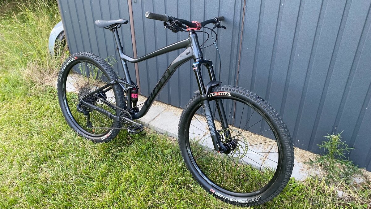 Horské kolo GIANT Stance 29 2020