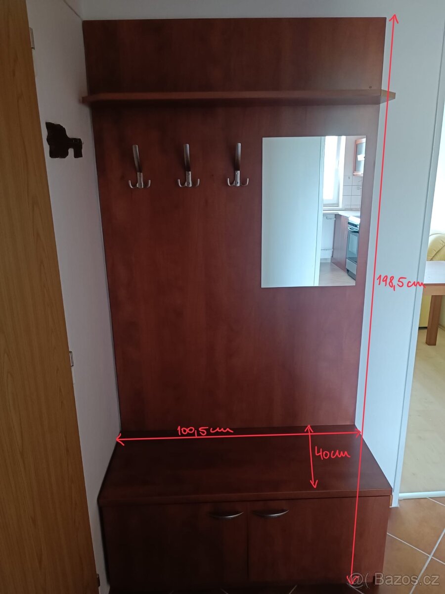 Předsíňová stěna