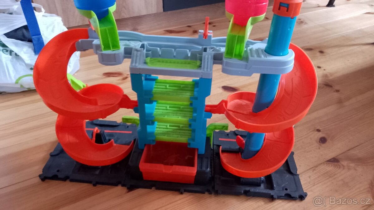 Prodám Hot Wheels