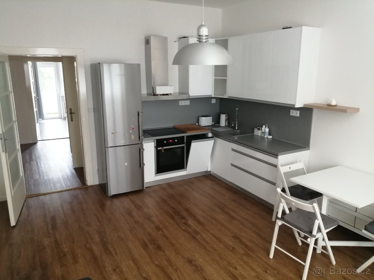 Pronájem 2+kk, ulice Botanická, centrum, 57 m2, balkon
