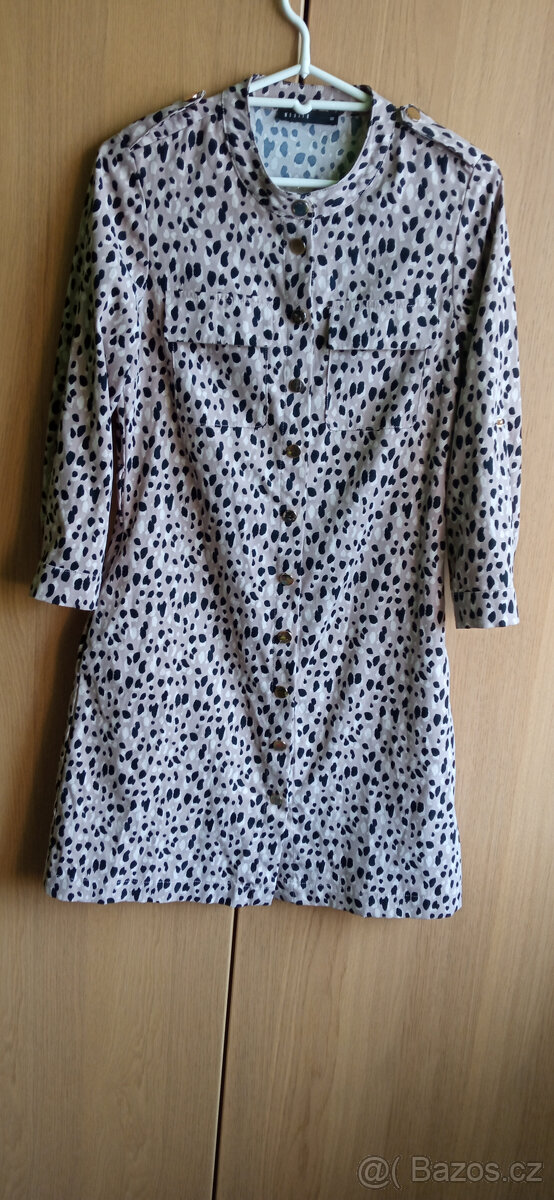 ŠÁTY S PÁSKEM