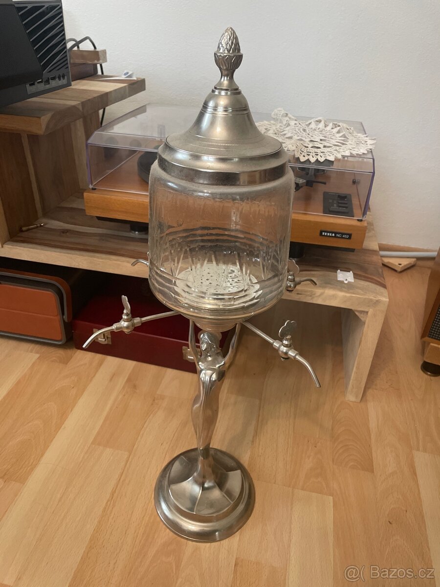 Fontánka na absinth