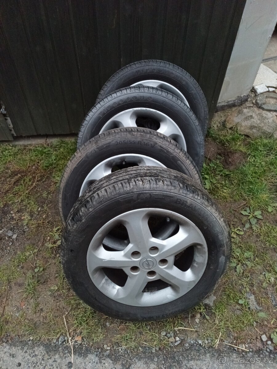 Prodám letní alu kola 205/55 R 16 v