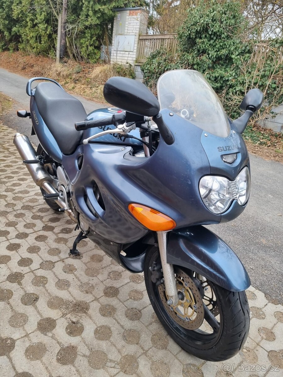 Suzuki GSX 750 F