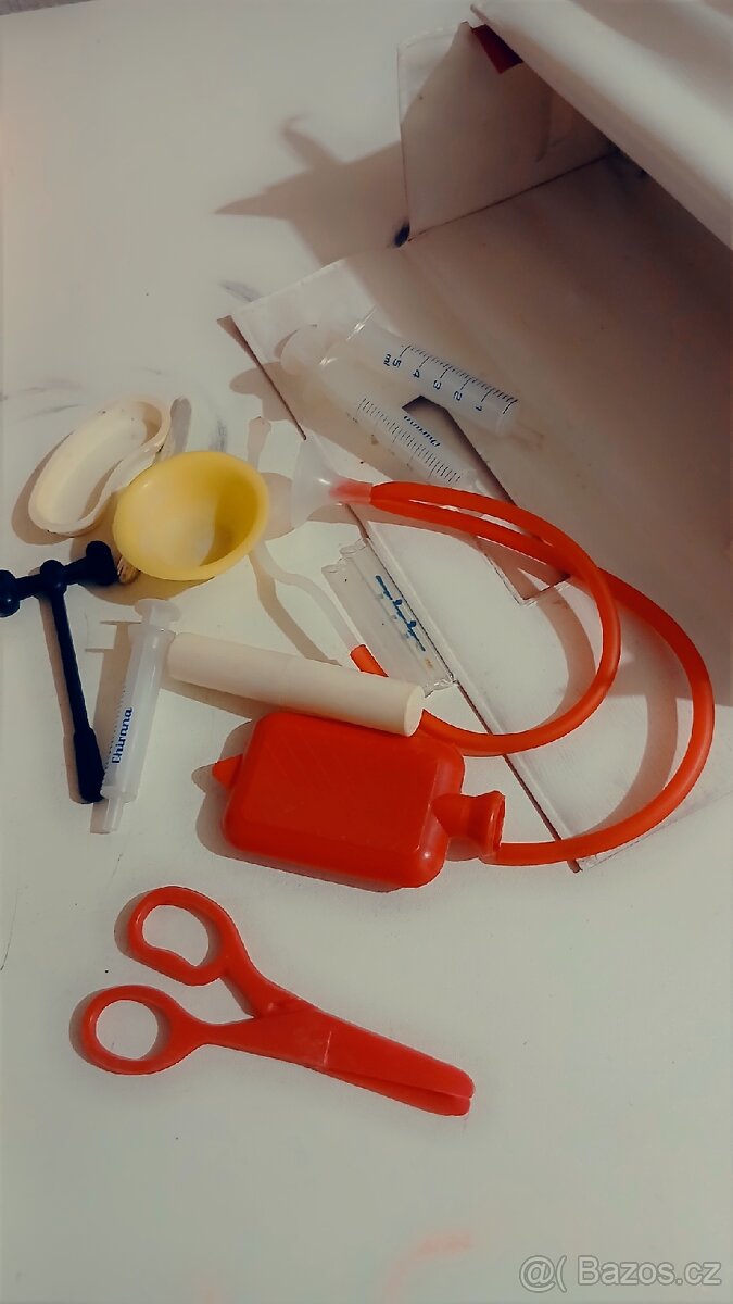 Retro Dětská lékárnička