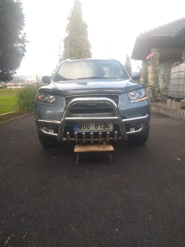 PŘEDNÍ RÁM NA AUTO