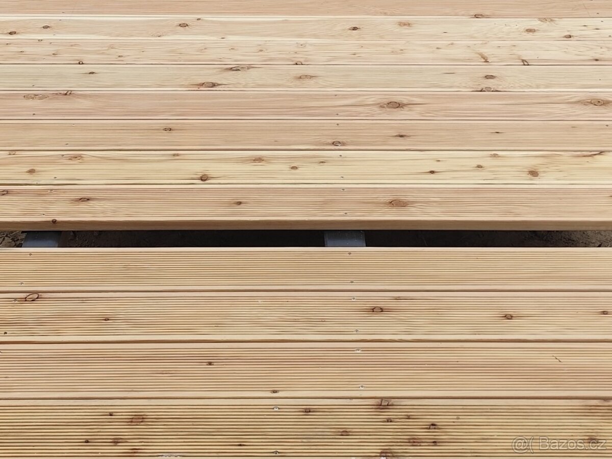 Terasová prkna modřín