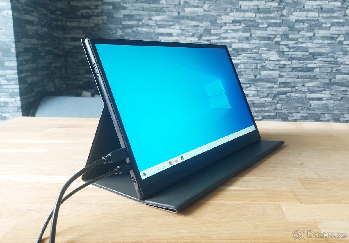 Přenosný monitor 15.6"