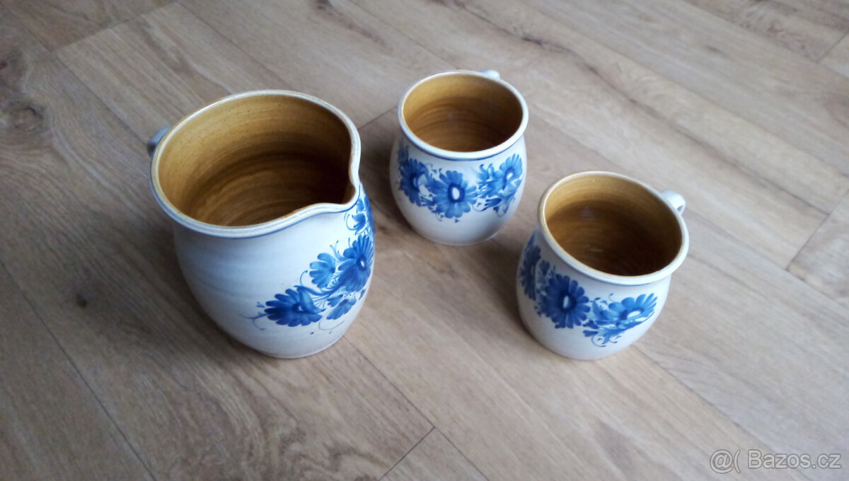 Souprava krajové keramiky