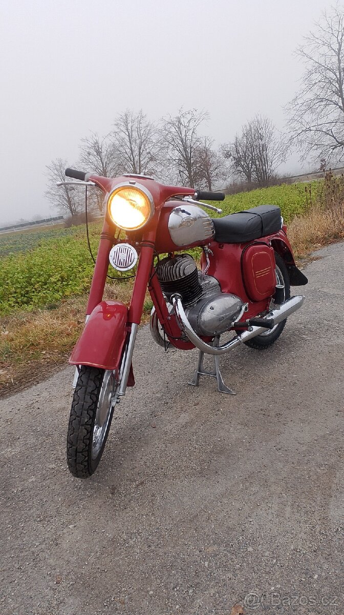 Jawa 250/559 panelka