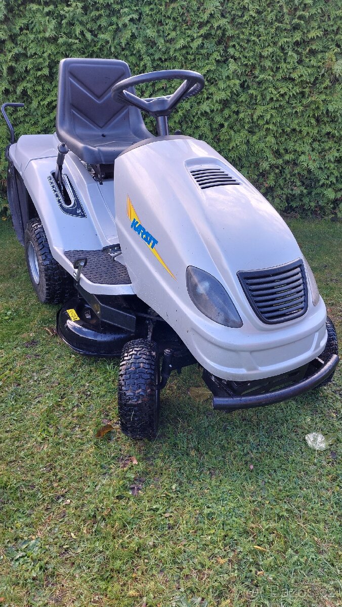 Zahradní traktor Karsit
