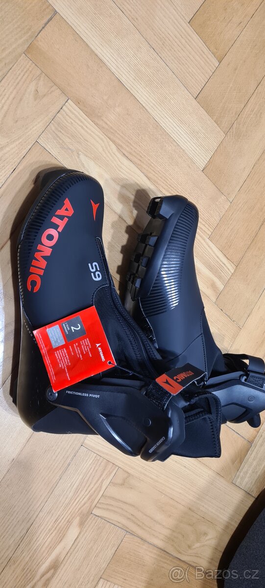 Nové závodní boty Atomic Redster S9