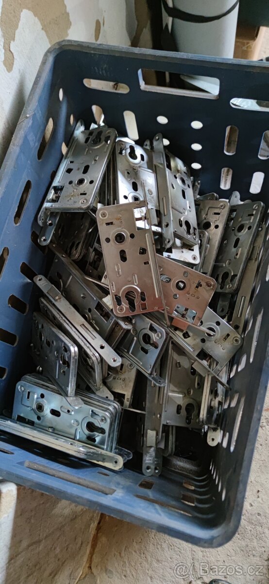 Zadlabavaci zamek - NOVÝ