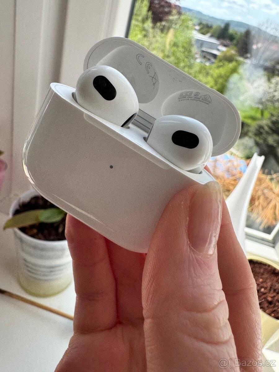 Apple AirPods 3 MagSafe