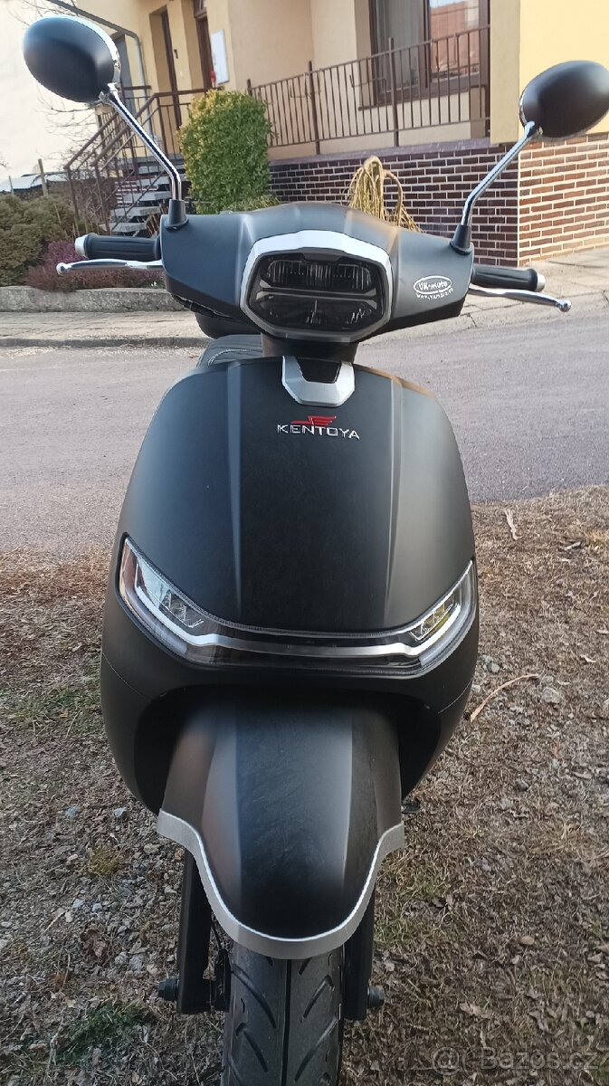 Kentoya, skútr Mojito - nový v záruce