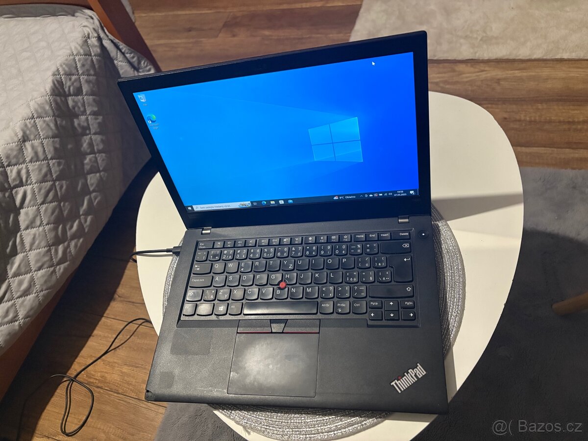 Notebook LENOVO ThinkPad (Intel i5, gpu intel UHD)