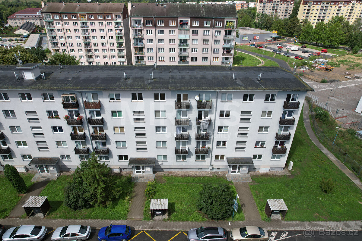 Milovice, prodej bytu 1+1, 30 m2 s balkónem a zděným sklep