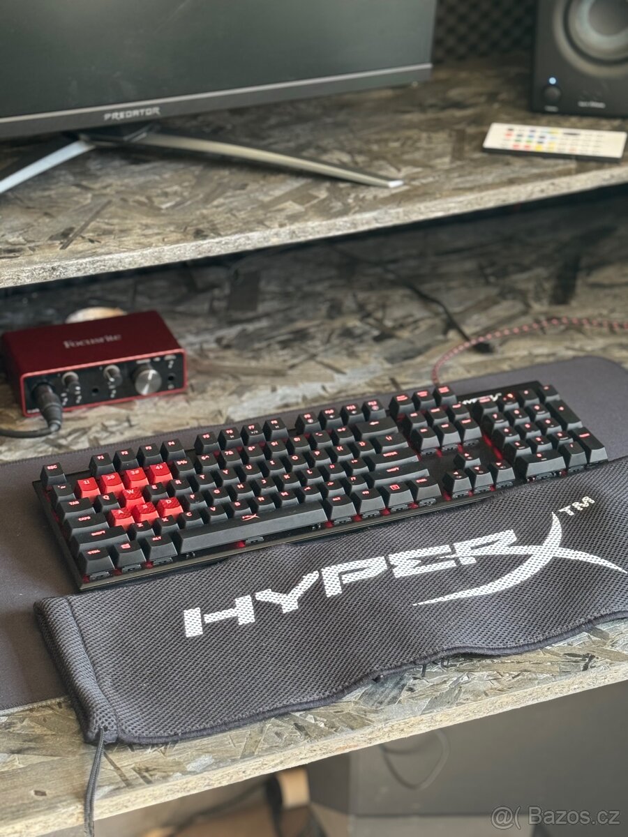 Mechanická herní klávesnice HyperX Alloy FPS