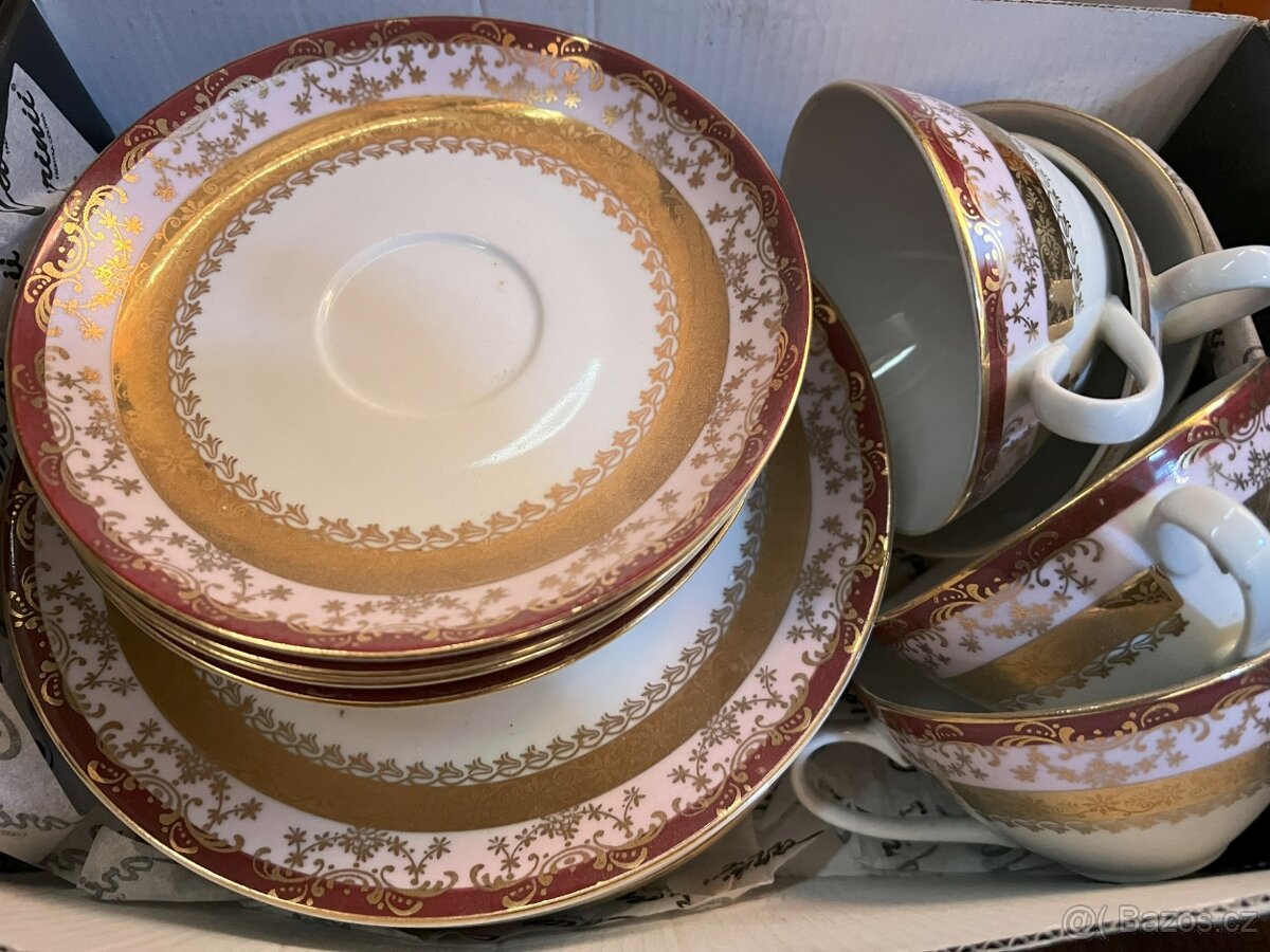 Jídelní servis zlato-fialový porcelán HC Chodov