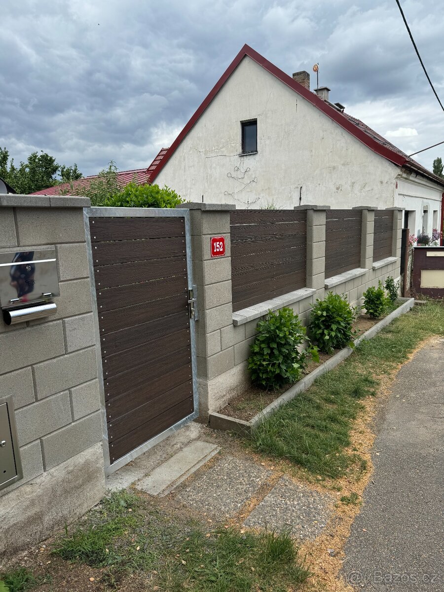 VÝSTAVBA OPLOCENÍ, DLAŽBY