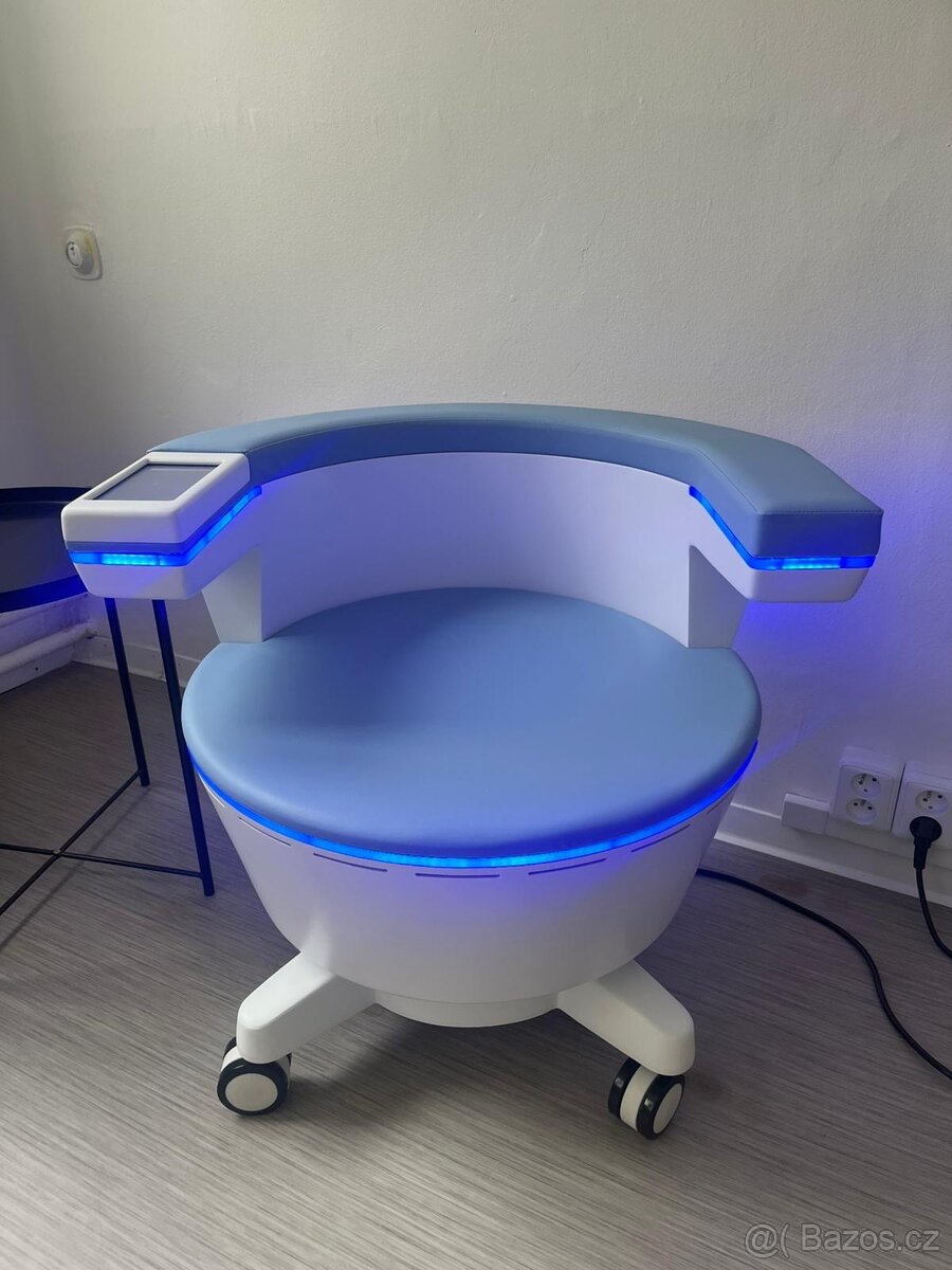 Dva stroje na svaly a pánevní dno za 50% ceny.