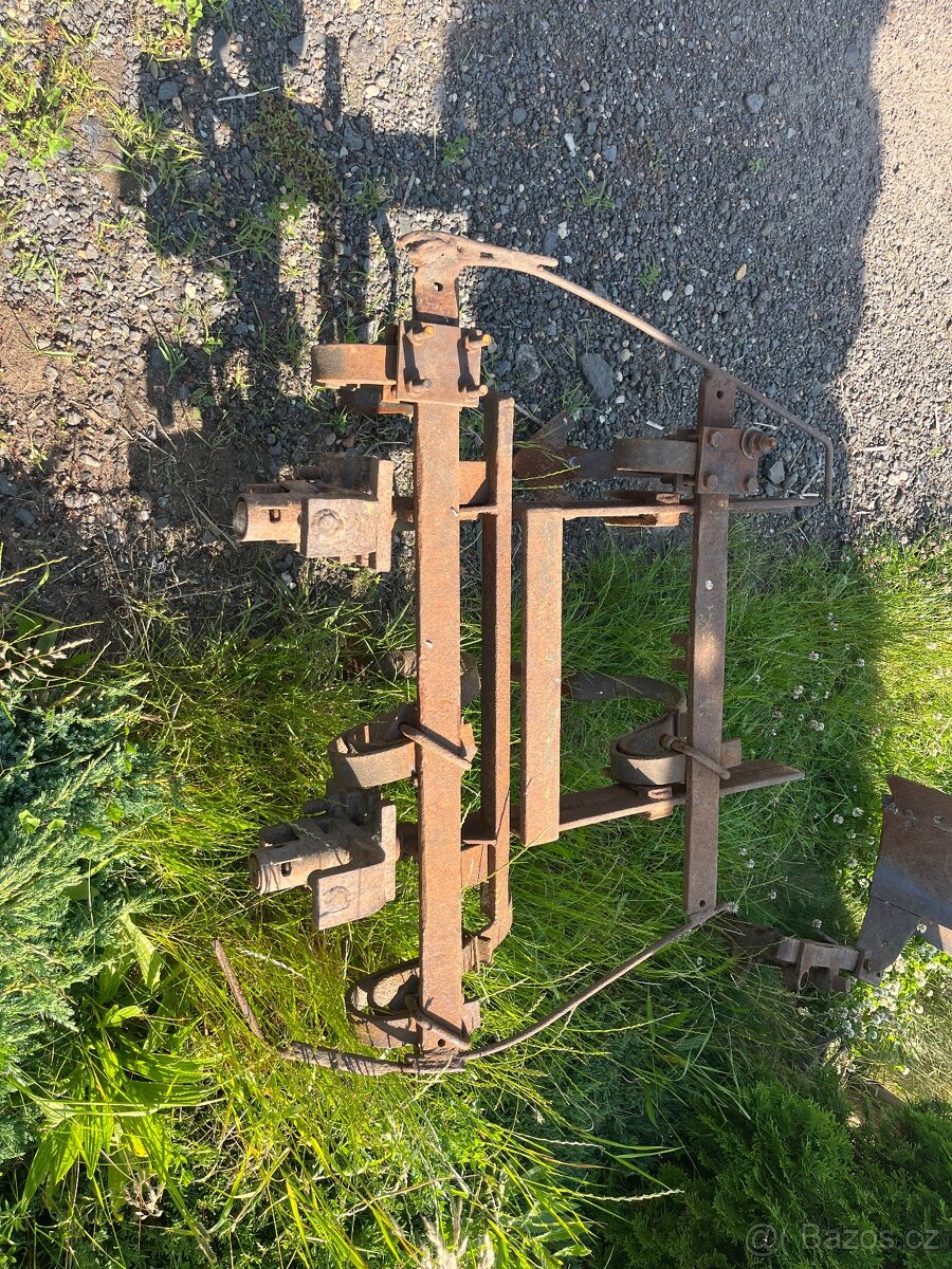 Nářadí za malotraktor