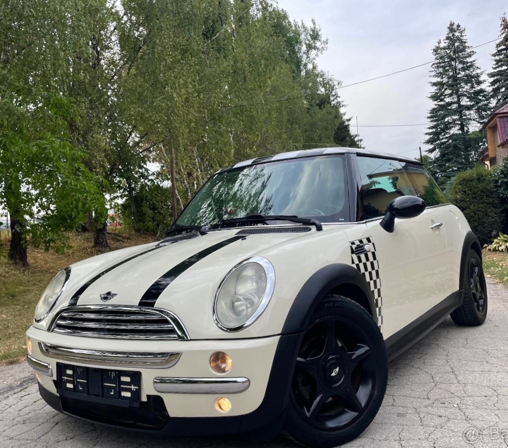 Mini Cooper 1.4D 75ps • CHECKMATE • Pepper White •