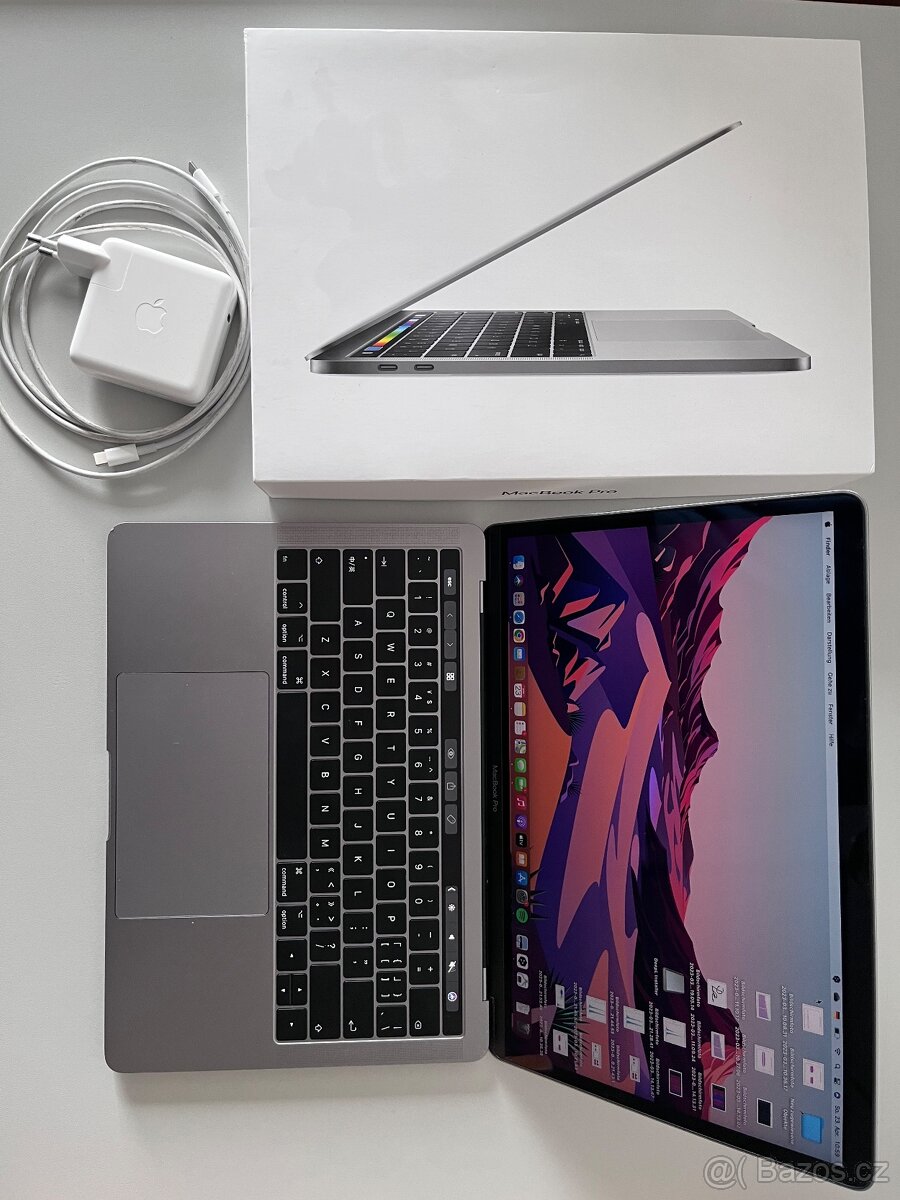 Apple MacBook Pro 2017 13" i5 500GB SSD