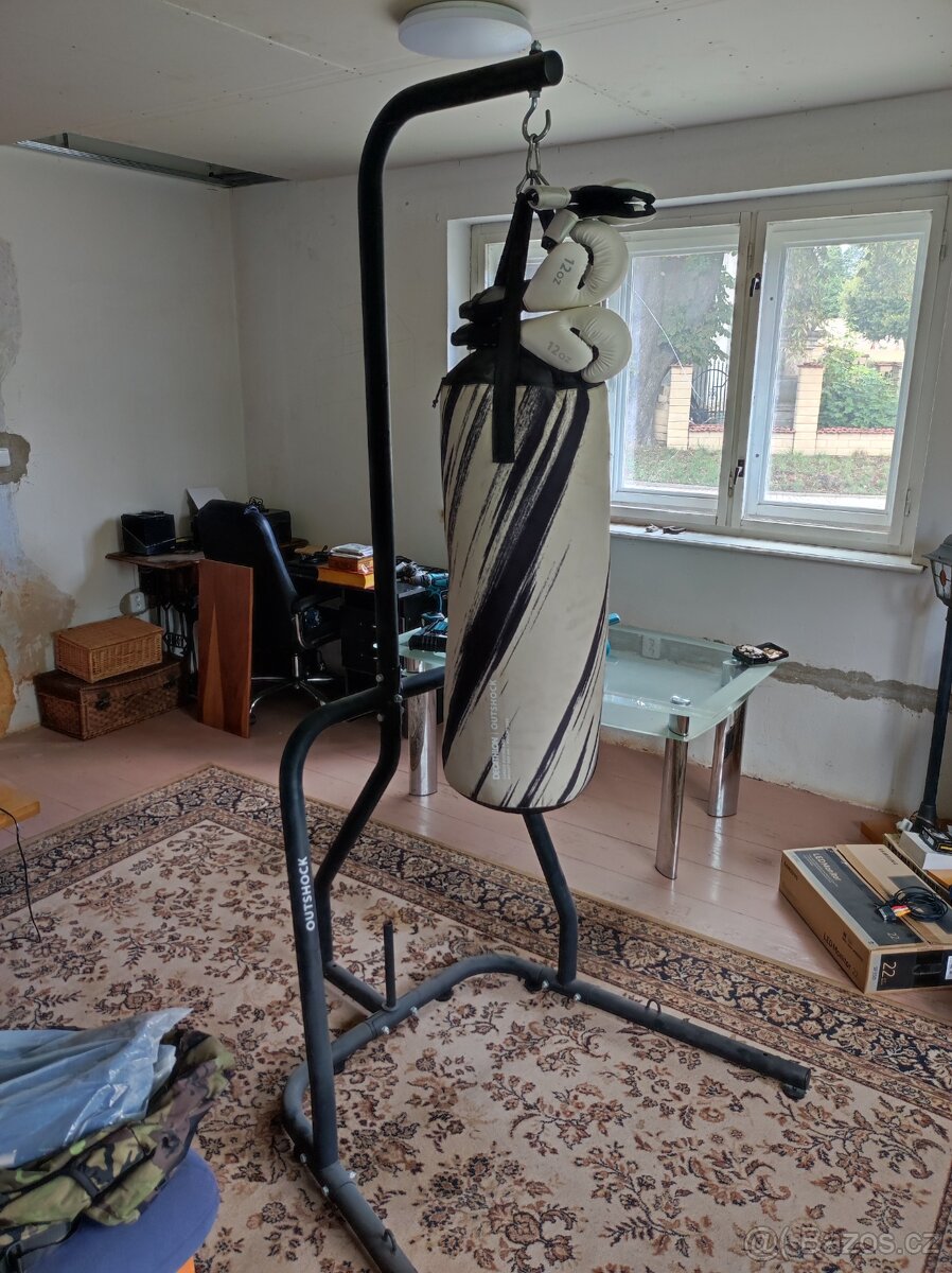 Boxovací pytel s rámem