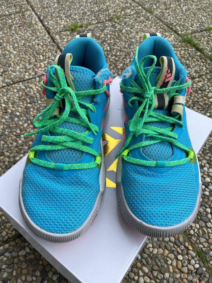 BOTY ADIDAS HARDEN STEPBACK 3
