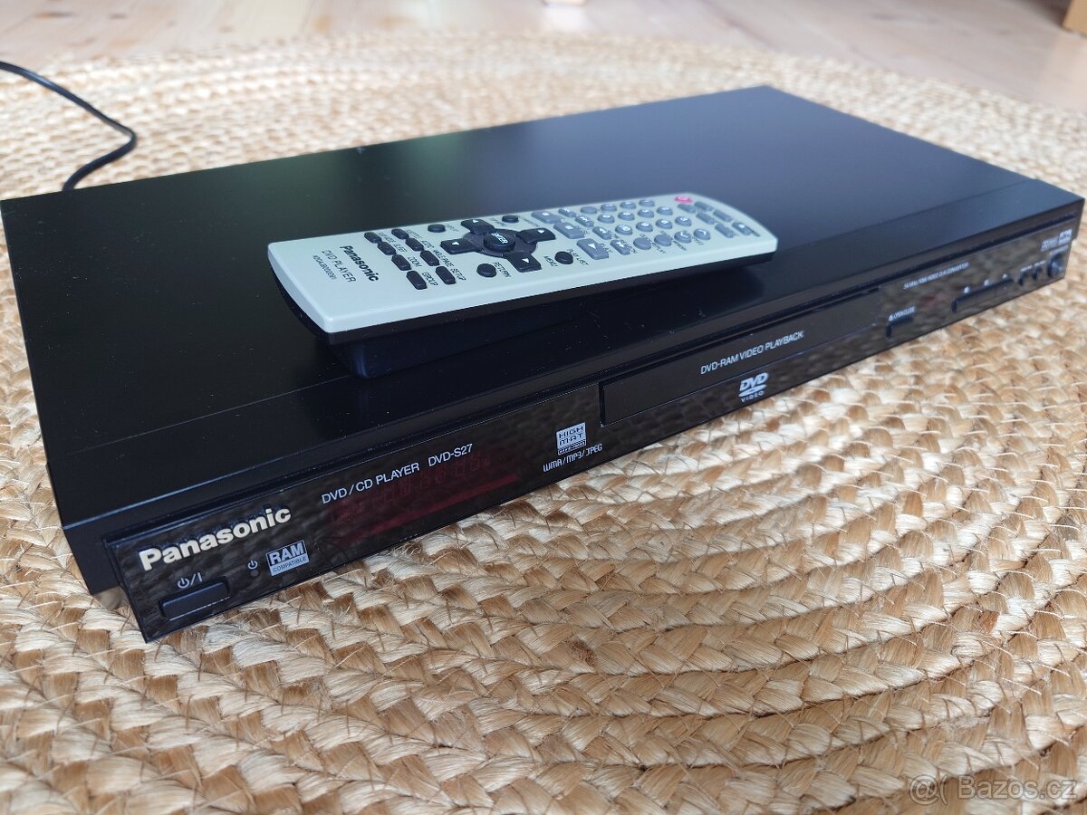 DVD přehrávač Panasonic DVD-S27  			